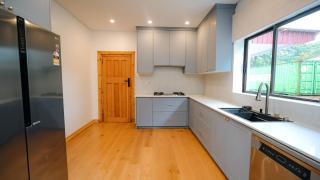 Elegant Cape Dutch Home in Leafy Suburb - 4