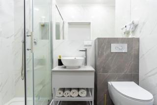 Urban Chic - Luxury Stay for up to 20 Guests in Mennica Residence, Warsaw Center - 7