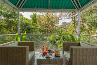 Sapphire Sands by StayVista with Pvt Pool, 4 Jacuzzi at Siolim, Goa - 6