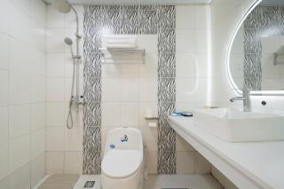 Oil Painter's Home - Chongqing River View Homestay - 7