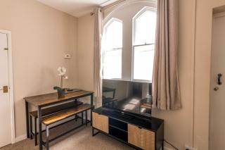 Coach House by Prescott Apartments - 6