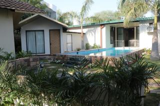 Green Palm Estate- Private Farm Retreat with Pool - 4