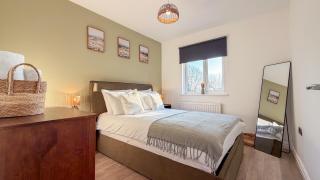 Grosvenor Court Apartment , Balcony & Parking, Hoylake by Rework Accommodation - 9