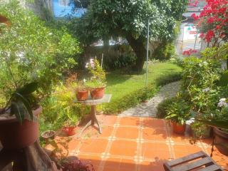 Casa Familiar con Jardin - 1