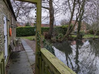 Snettisham Watermill Pet Friendly Historic Listed Property - 8