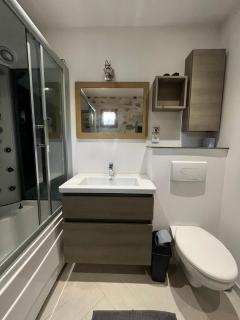 Gîte climatisé avec jacuzzi privé & terrasse - jusqu'à 7 pers entre Blois et Amboise - 1
