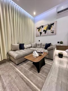 استديو مودرن بأثاث فاخر ومريح - 7