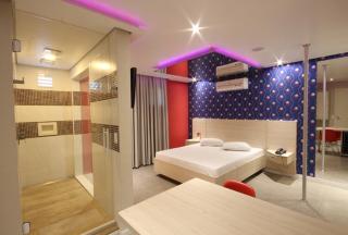 Flow Motel (Adult Only) - 0