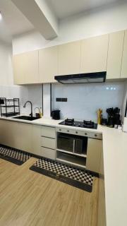 Luxe Penthouse- Oak Classic Residency -Kilimani, Nairobi - 1