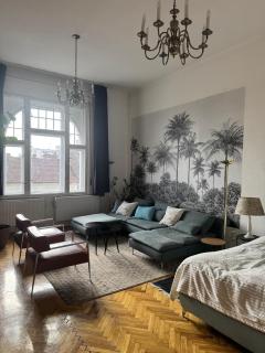 The Stage Door Apartment - 0