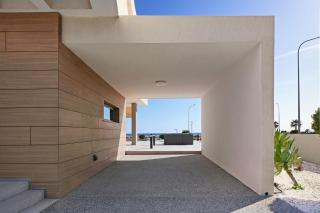 Suncity Spirit - Luxury Beachfront Villa - 4