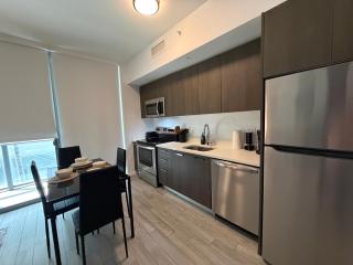Luxury Downtown Miami Apartment Pool and Gym - 8