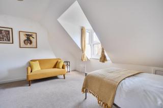 10 Riverside Three bed house sleeps six only 235m to the beach - 5