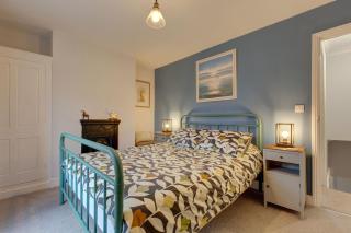 1 The Cottages - 7