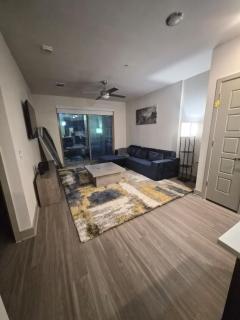 Modern Frisco Apt, Pool, Patio Sleeps 5 Mins From Universal Kids Resort! - 1