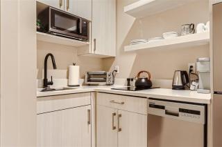 Serenity at Sloan's - 1-BR with a Modern Twist - 8