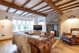 New Listing - Lavender Cottage with Log Burner Dog Friendly - 2