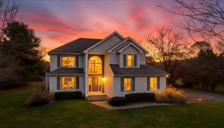 Sleeps 18 Hot Tub Sauna Game Room Fire Pit - 0