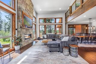 Three Pines - 7