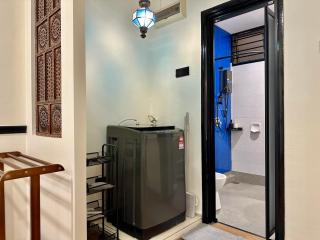 Modern Nyonya Suites at Mount Austin - Near Tebrau City and IKEA - 4