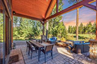 Majestic Retreat - 2