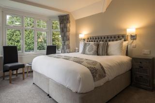 The Maple Manor Hotel - Crawley - 2