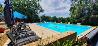 gîte le nieudegat chambre et table d'hôte piscine climatisation proche de Sarlat au coeur de la nature - 3
