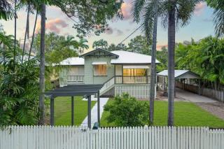 Family-Friendly Oasis with Private Pool - 9