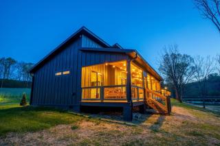 Juneburger Chalet on The Watauga River - 3