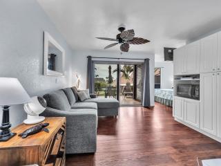 57 Beautiful Remodeled Studio - 7
