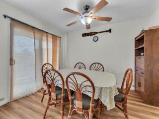 Unit 52 Beautifully Furnished 2 bed 2 bath condo - 4