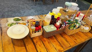 Neo cafe and hotel - 8