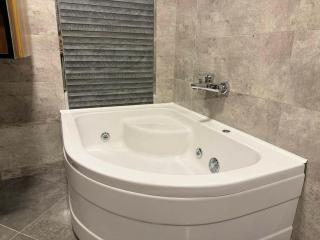 ZI Home Apartment- center - 9