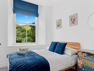 Elegant 2 Bed Retreat in Ford Park Ulverston - Pass the Keys - 3
