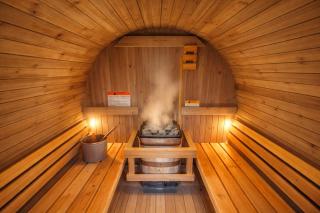 vegas saltwater, a luxury pool villa with 5BR, Spa, wet deck on a half acre lot - Las Vegas - 2