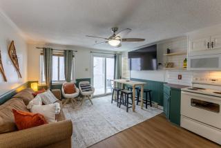 Snowshoe Ski-InSki-Out Steps to Ballhooter Lift Mountain Lodge Condo - 0