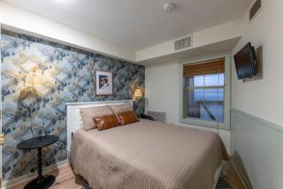 RF 312-313 2BR Ski-InOut Village Center Sleeps 8 - 8