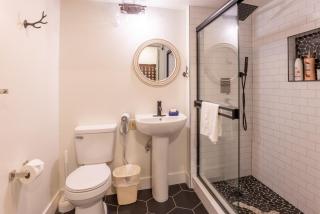 RF 312-313 2BR Ski-InOut Village Center Sleeps 8 - 6