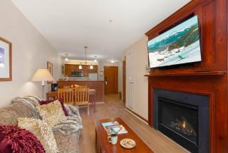 Lux Stay USA Pool view Serenity Ski inout Hot Tub AS 339 - 5