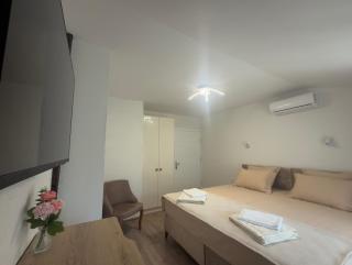 ELI&MIRA- Стаи за гости Грохотно - 5