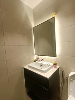 suites near sleaping lion bukit bintang - 5