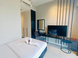 suites near sleaping lion bukit bintang - 8