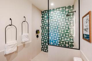 Iguana Surf Camp - 1