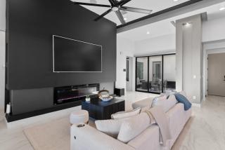 The Royal View Villa At Red Hawk - 2