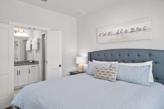 Ethel's Digs with Hot Tub - 4