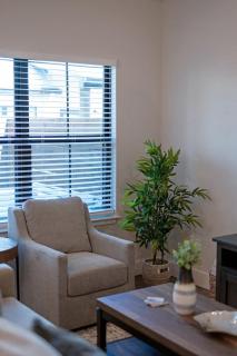 Ethel's Digs with Hot Tub - 1