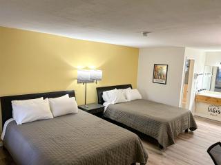 Funky Eureka Studio Walk to Downtown Trolley - 0