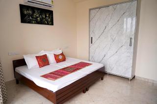 IT Park Home Stay Near DLF City Centre Mall - 2