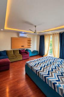 Luxury 5BHK Farmstay Perfect for Groups - 7