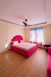 Luxury 5BHK Farmstay Perfect for Groups - 4